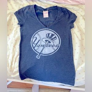 NYY Yankees navy blue t shirt